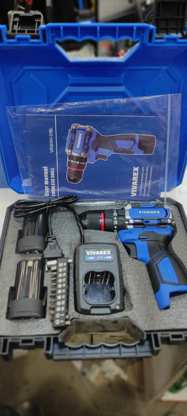 دریل پیچ گوشتی چکشی براشلس شارژی 10 میلی متری 16 ولت ویوارکس مدل 1610V-21BL